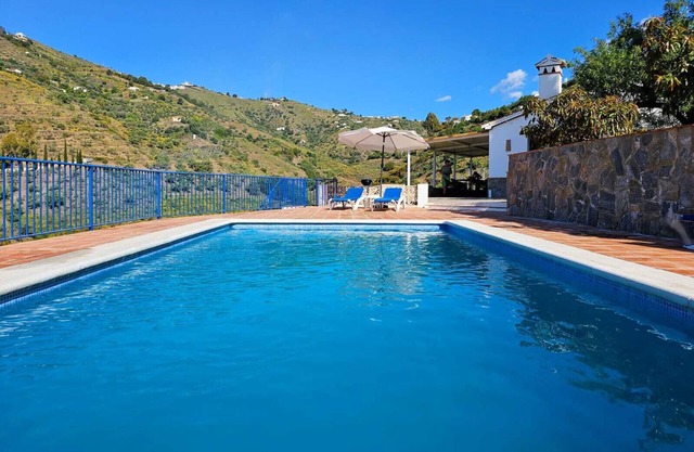 Holiday Home "Cortijo Airen" with Pool, Mountain View & Wi-Fi