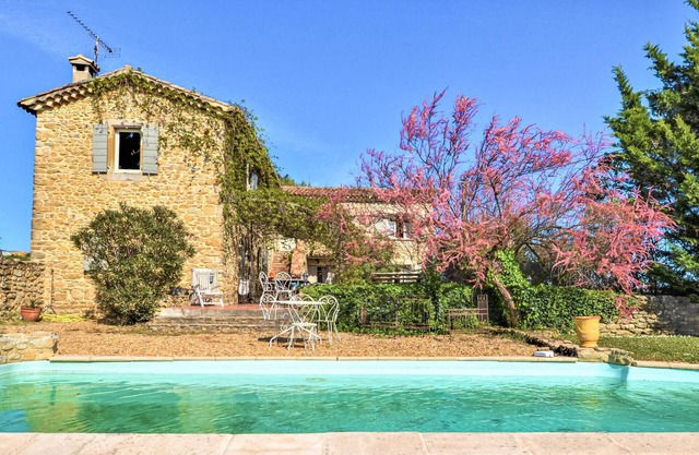 Holiday Home 'Mas Des Magnarelles' with Private Pool, Private Garden and Wi-Fi