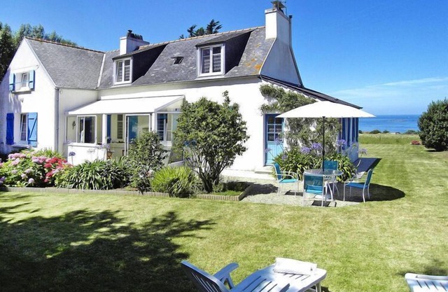 Holiday Home in Brittany near Sandy Beaches