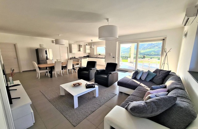 Holiday Home in Leonforte with Private Pool