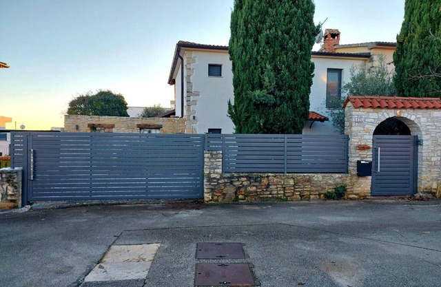 Holiday Home in Vabriga with Pool near Beaches