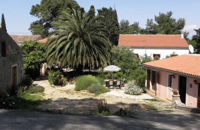 Holiday Home in Veli Lošinj with Terrace, Air condition, WIFI, Washing machine (63-1)