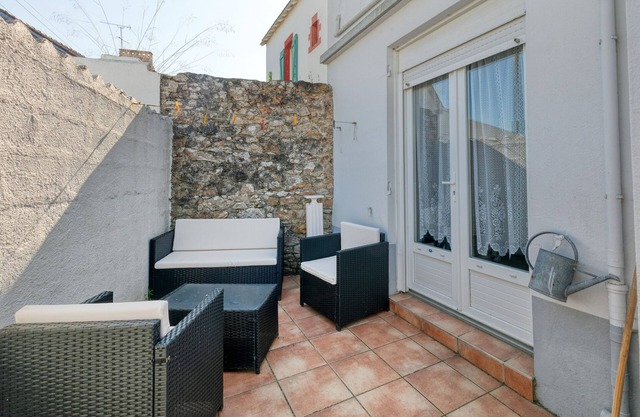 Holiday Home 'Maison De Famille Paisible' with Private Terrace and Wi-Fi