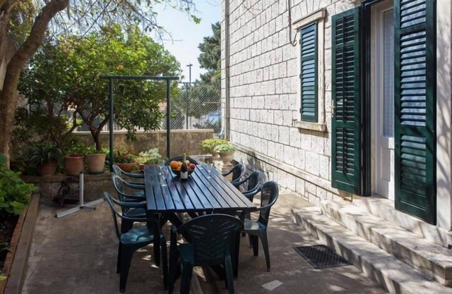 Holiday Home Patricija-Duplex Three Bedroom Apartment with Balcony and Sea View (A6+1)