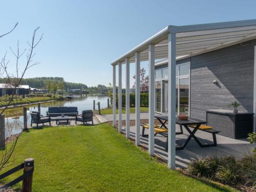 Holiday Home Ruisweg 38 by Interhome