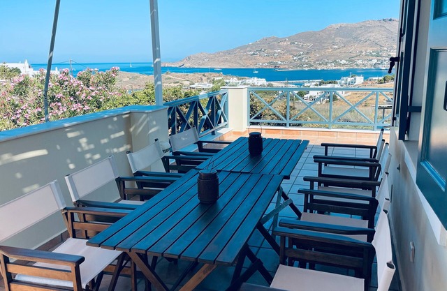 Holiday Home 'Sunset Retreat Marie' with Sea View, Wi-Fi and Air Conditioning