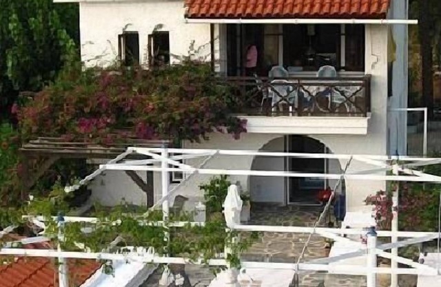 Holiday home "Spiti Galini" with a view of the water