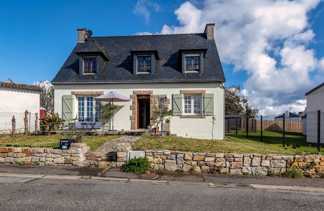 Holiday Home 'Typenhir' with Private Terrace, Private Garden and Wi-Fi