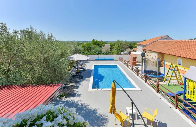 Holiday Home Vesna with pool and children area