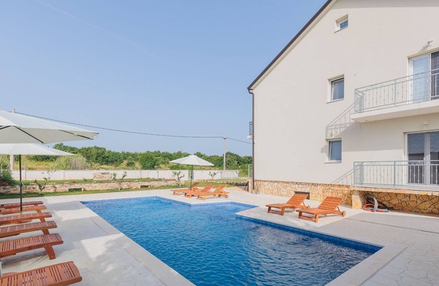 Holiday Home VillaVera with extra large swimming pool