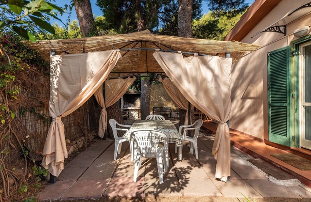 Holiday Home “Villetta Simius” with Wi-Fi, Garden & Terrace