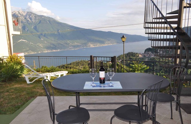 Holiday home with barbecue facilities