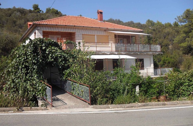 Holiday home with terrace and barbecue