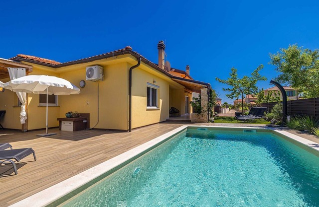 Holiday house AMARILLA with private pool