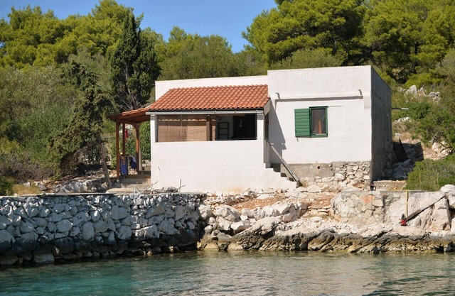 Holiday house Dragišina for 2 - 4 persons with 2 bedrooms - Row house