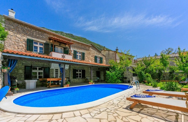 Holiday house Drivenik for 2 - 6 persons with 2 bedrooms - Holiday home