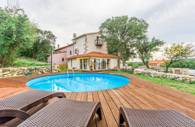 Holiday house for 4 persons approx. 100 qm in Ripenda Verbanci, Istria (East Coast of Istria)