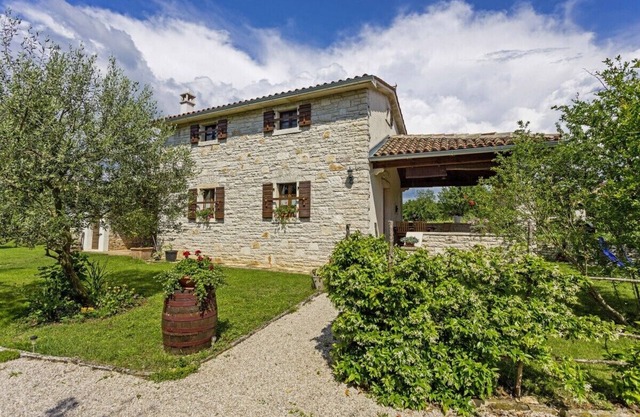 Holiday house Galant * fenced garden, terrace, BBQ, free WiFi