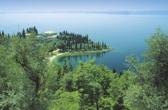 Holiday house Garda for 1 - 13 persons with 6 bedrooms - Holiday home