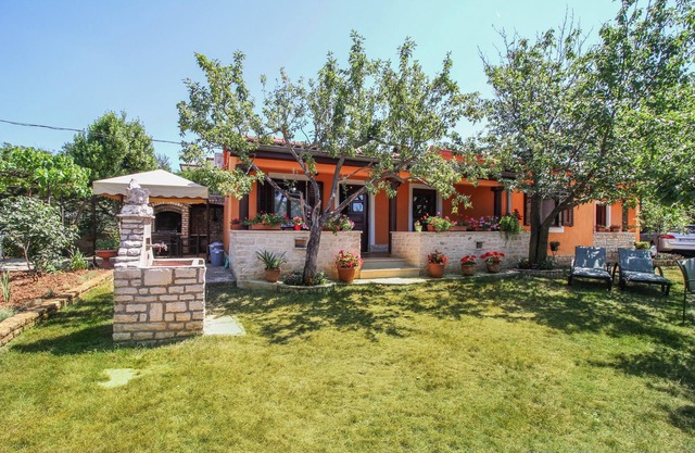 Holiday house Klen * quiet location, large garden, terrace, WiFi