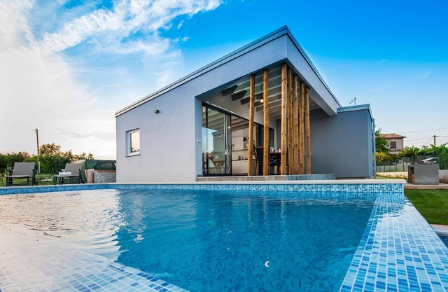 Holiday house Krnica for 1 - 8 persons with 3 bedrooms - Holiday home