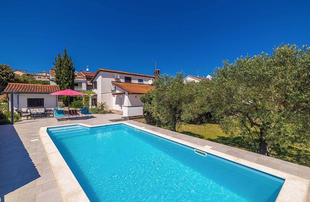 Holiday house LEDINE with pool