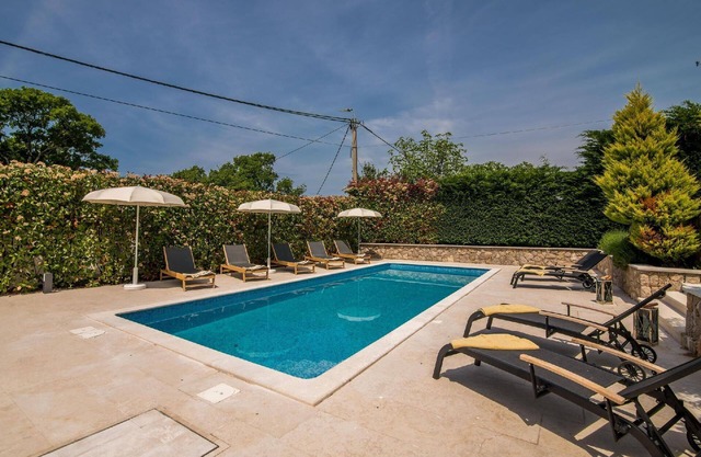 Holiday house Malinska for 1 - 12 persons - Holiday home