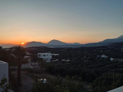 Holiday House Melissa