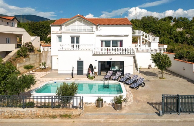 Holiday house Senj for 1 - 10 persons with 6 bedrooms - Row house