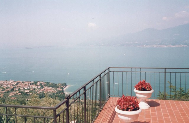 Holiday house Torri del Benaco for 1 - 8 persons with 3 bedrooms - Holiday home