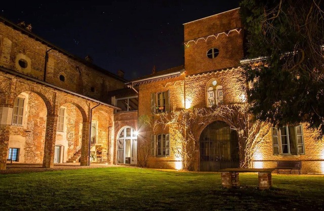 Holiday house Vaprio d'Agogna for 1 - 14 persons with 5 bedrooms - Castle