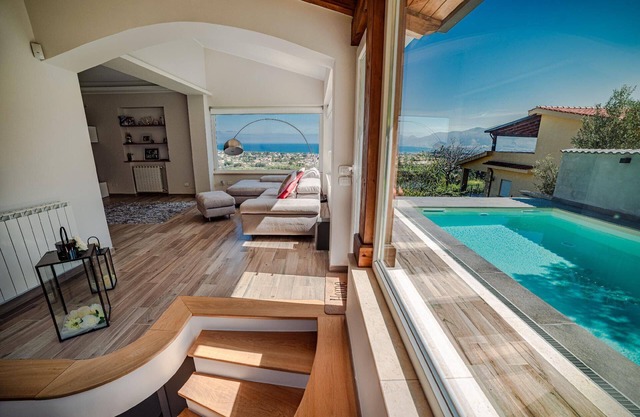 Holiday house Villa Guarino for 1 - 6 persons with 3 bedrooms - Holiday home