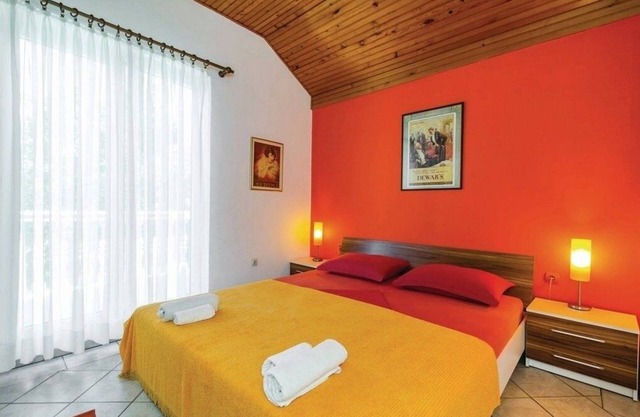 Holiday house with a parking space Cesarica, Karlobag (K-18210)