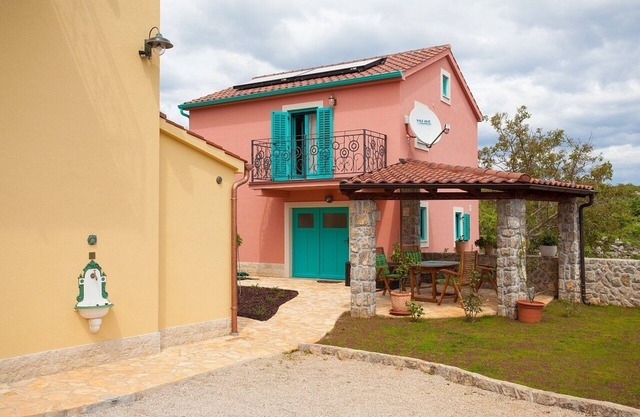 Holiday house with a parking space Kornić, Krk (K-11504)