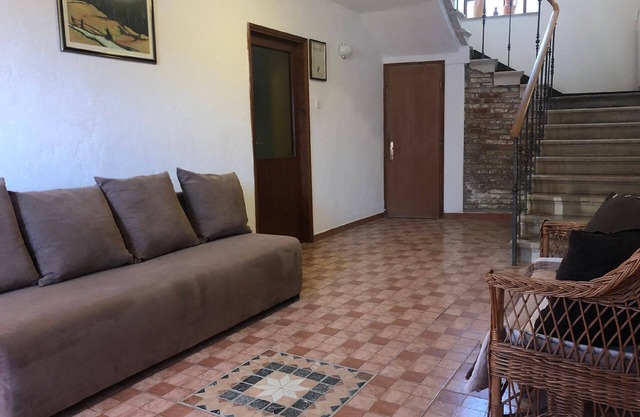 Holiday House with fireplace in the town of Roc