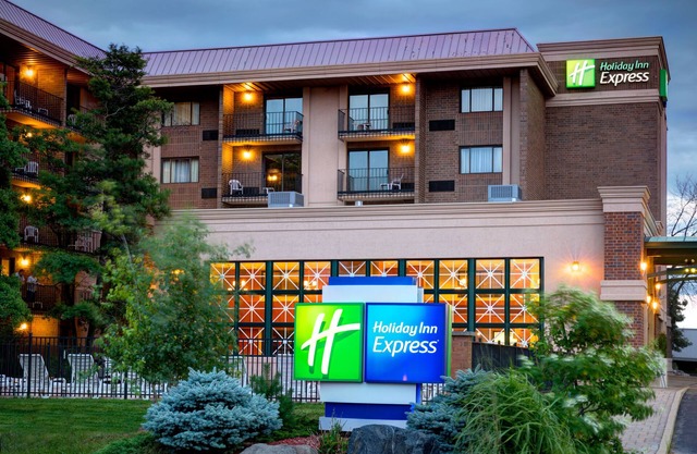 Holiday Inn Express Rolling Meadows - Schaumburg Area by IHG