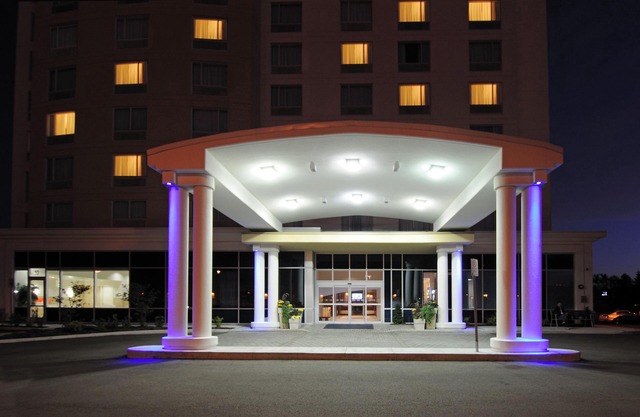 Holiday Inn Express Hotel & Suites Toronto - Markham by IHG