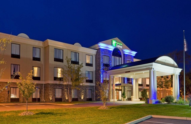 Holiday Inn Express Hotel & Suites Chester by IHG