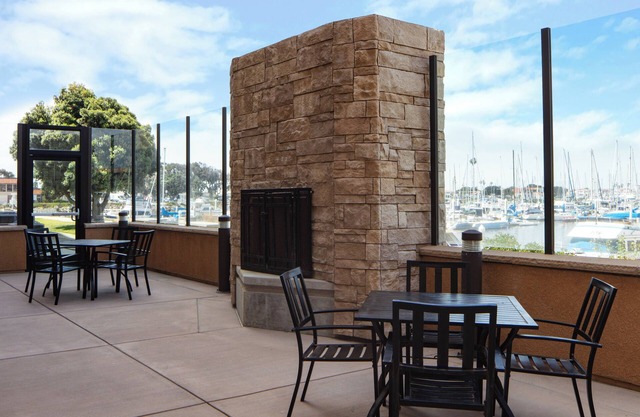 Holiday Inn Express Hotel & Suites Ventura by IHG