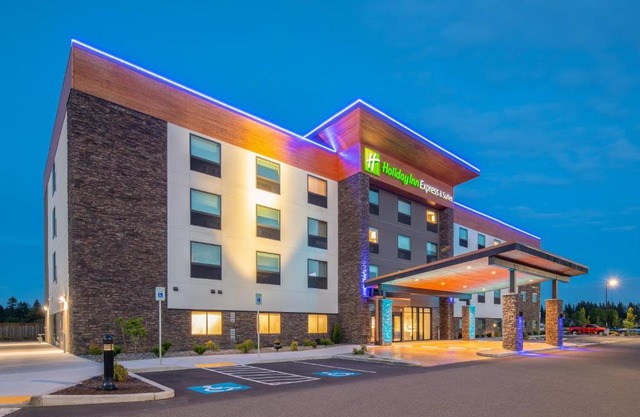 Holiday Inn Express & Suites - Camas by IHG