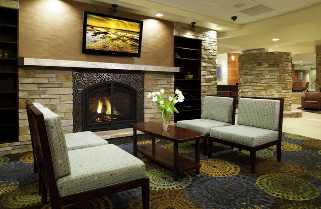Holiday Inn Express & Suites Pittsburgh West - Greentree by IHG