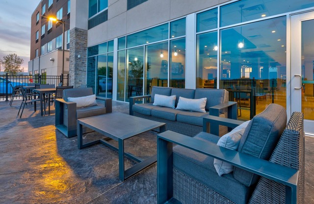 Holiday Inn Express & Suites Cedar Springs – Grand Rapids N by IHG