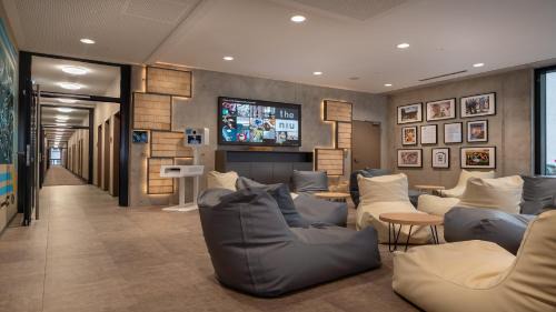 Holiday Inn - the niu, Timber Esslingen by IHG