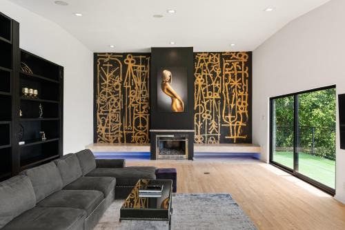Hollywood Hills Luxe Escape