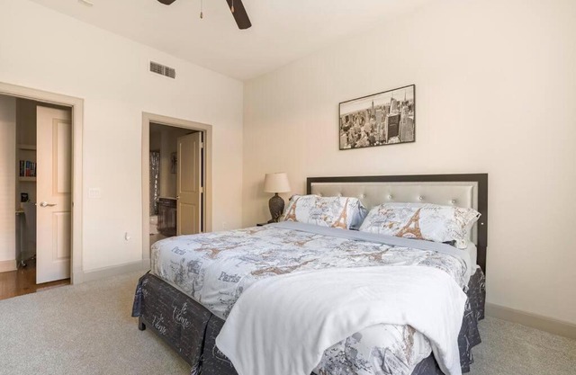Home felt apartment- Med Center/NRG