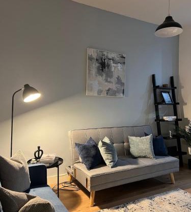 Home-from-Home Near Etihad, Garden & Free Parking