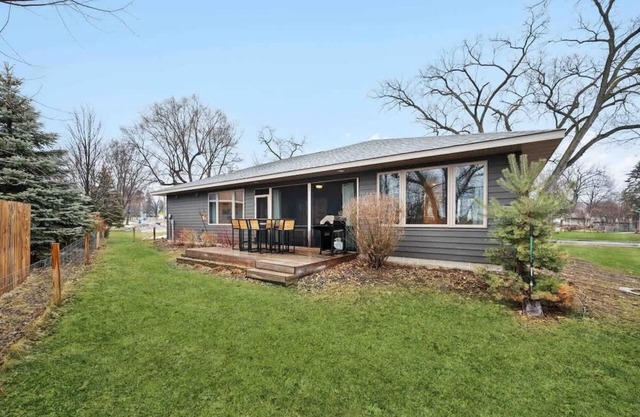 Home w/Lake Access-3BR-2BA-1 level, Month stay Ok