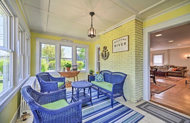 Home with Patio, 2 Blocks to St Lawrence River