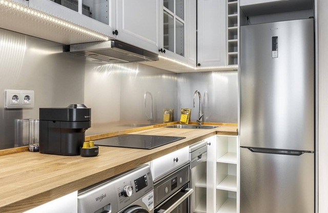 Homeabout Plaza de Castilla Apartment II