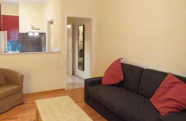 Homely & Spacious studio close to the Seafront
